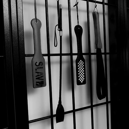 Suite Luxury Bdsm Рим Экстерьер фото