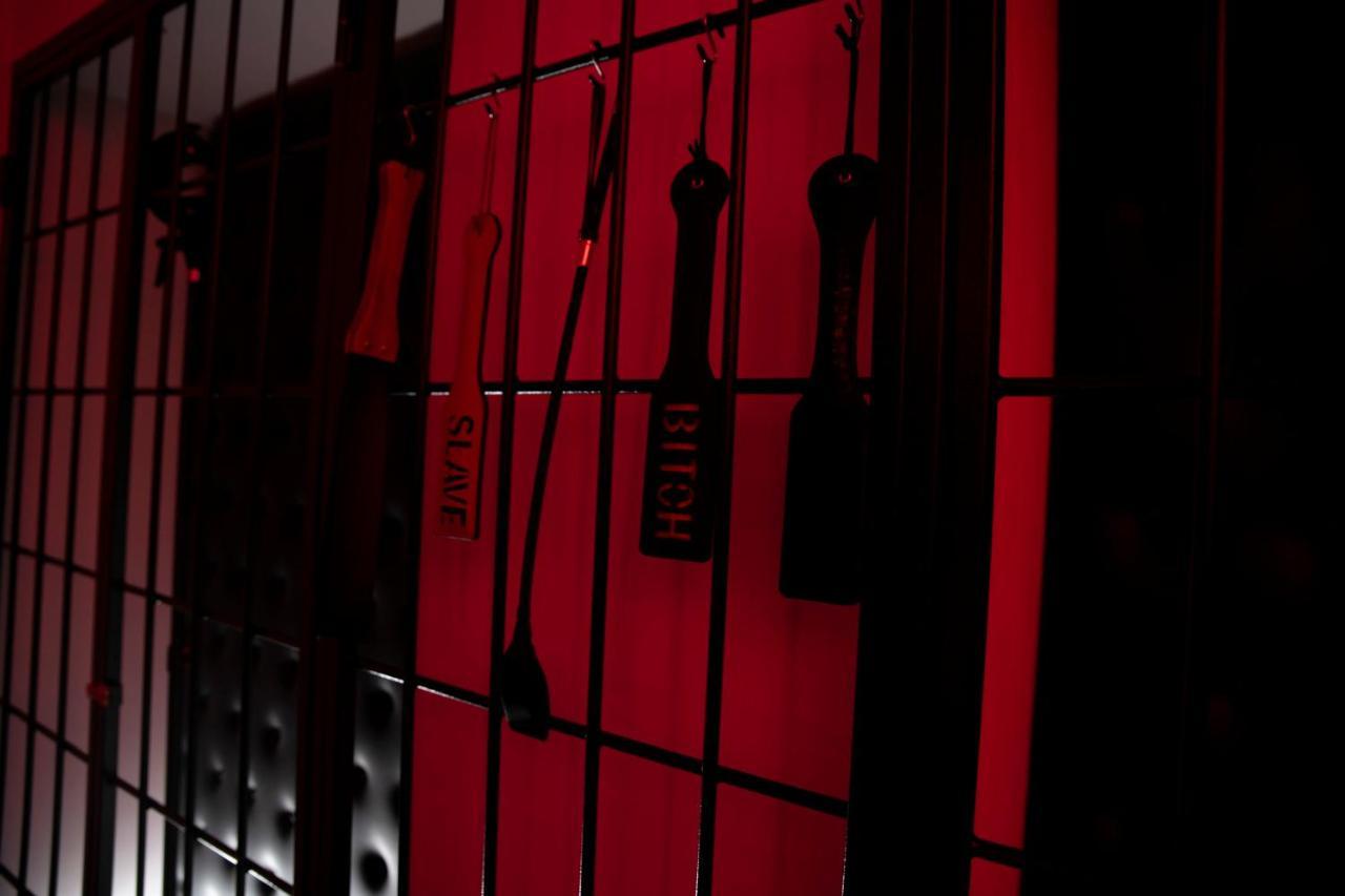 Suite Luxury Bdsm Рим Экстерьер фото
